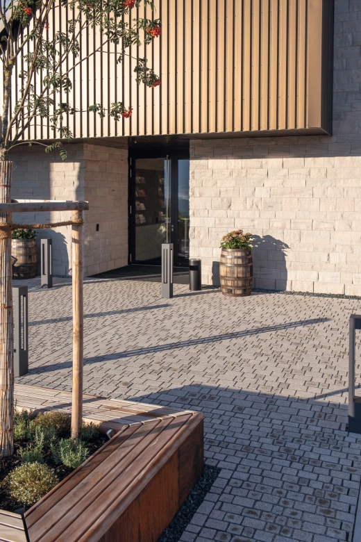 GDM.ACENTRO stone