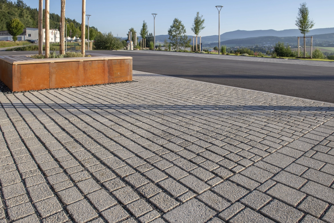 GDM.ACENTRO stone
