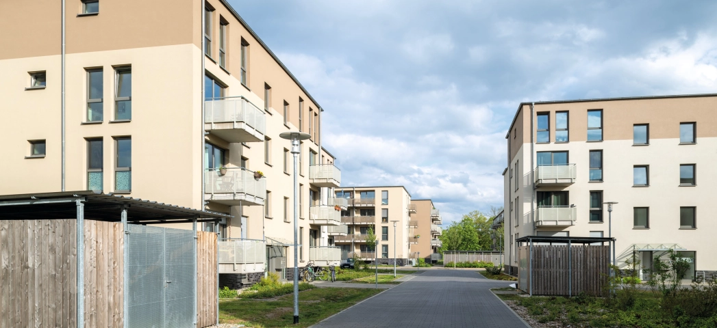 hauszufahrt neubausiedlung verkehrsflächen