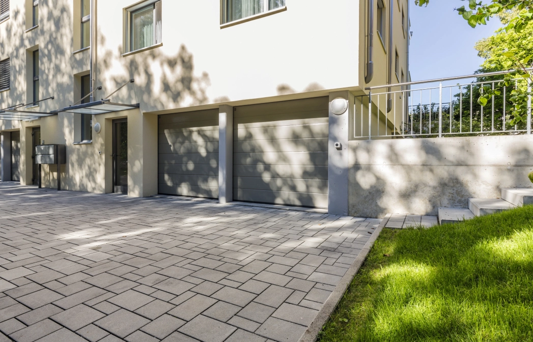 garage courtyard entrance residential building