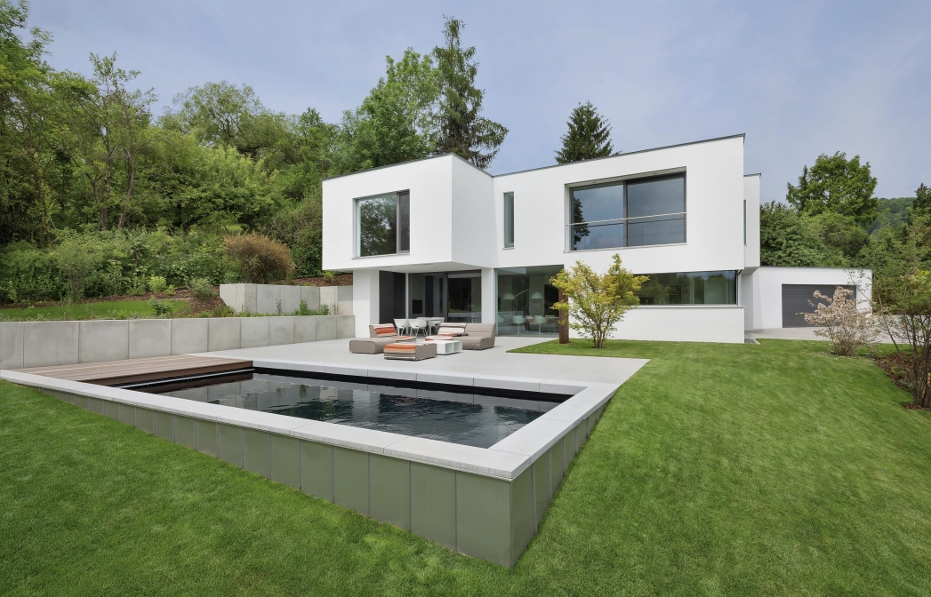 modernes haus fenster pool terrasse