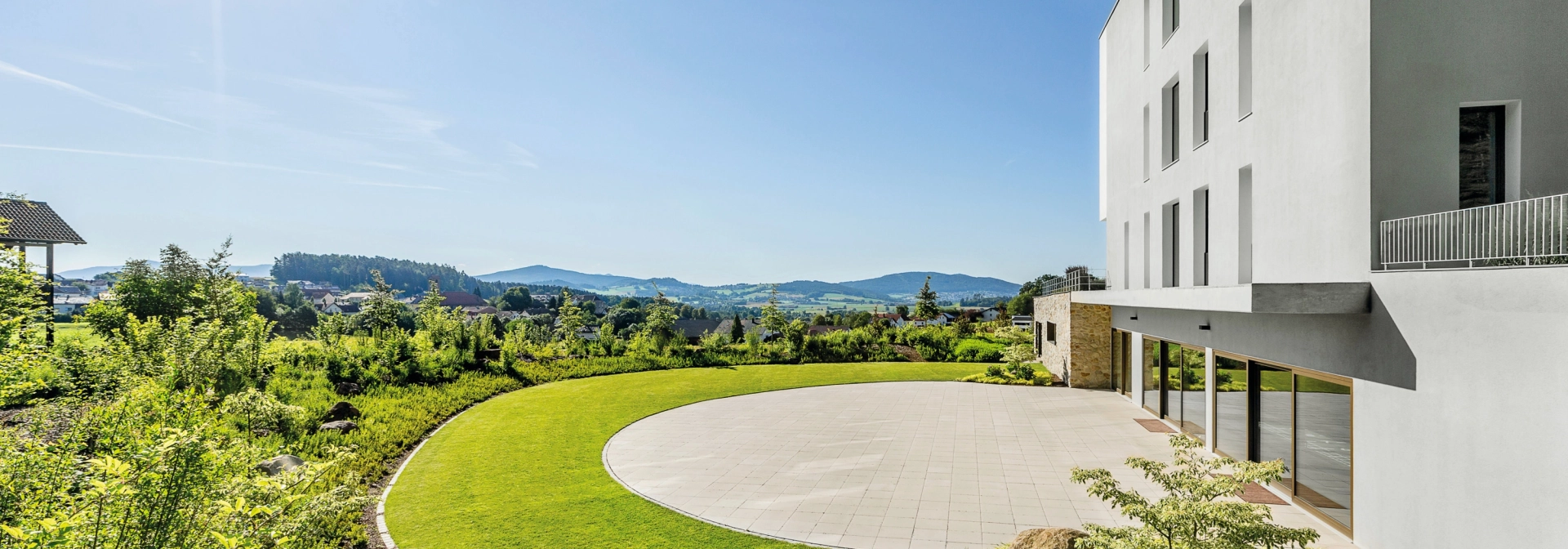 garten terrasse platz unternehmensgebäude