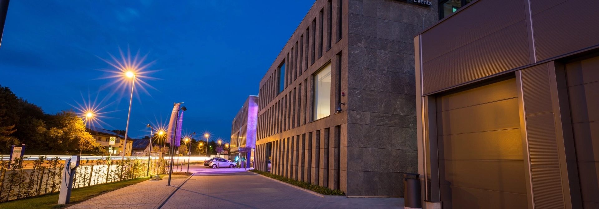 hotel modern eingang