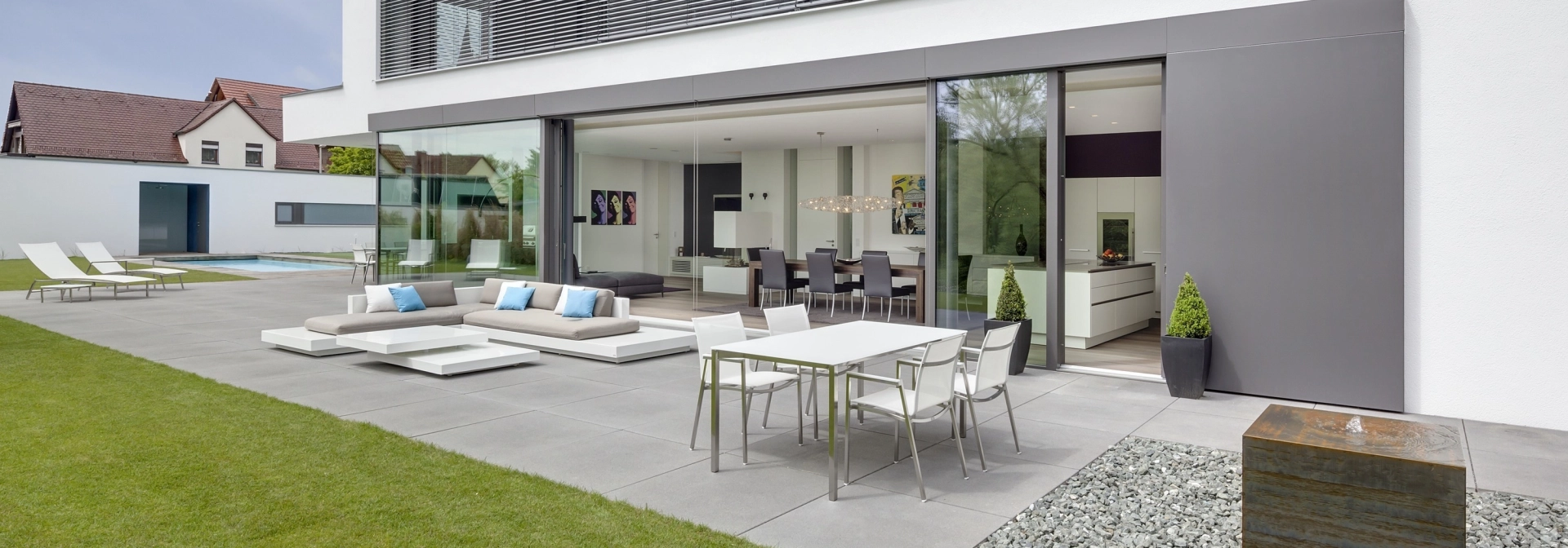 terrasse modern rasen