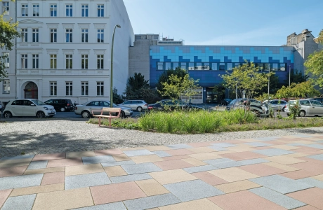 residential street planted 