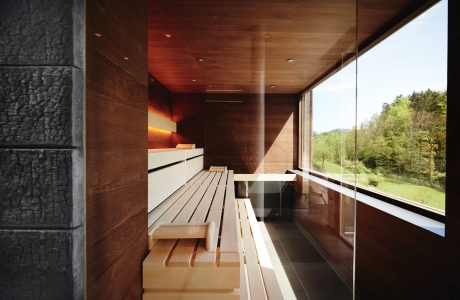 innenraum wellnessbereich sauna