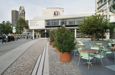 einkaufszentrum platz innenstadt