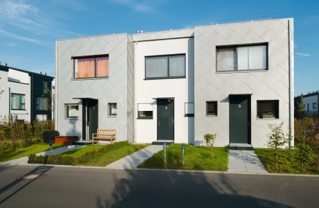 reihenhaus hauszugang stilvoll bepflanzt