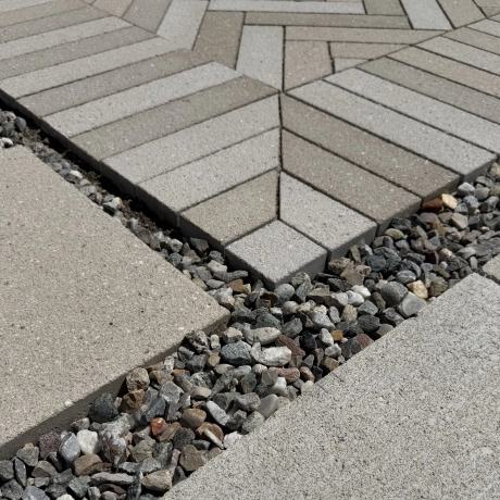 Fläche mit GDM.LIVA stone im Riemchenformat.