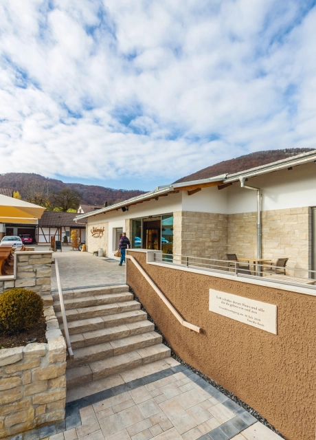 natur idyllisch cafe hofladen terrasse