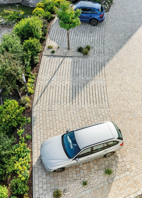 residential house planted parking lot 