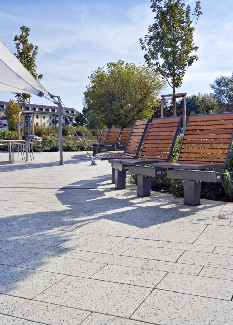 park bepflanzt terrasse haus 