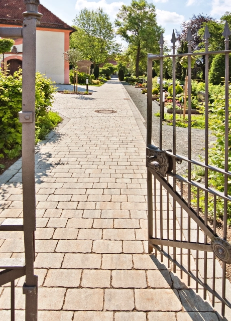 friedhof kirche platz weg eingang