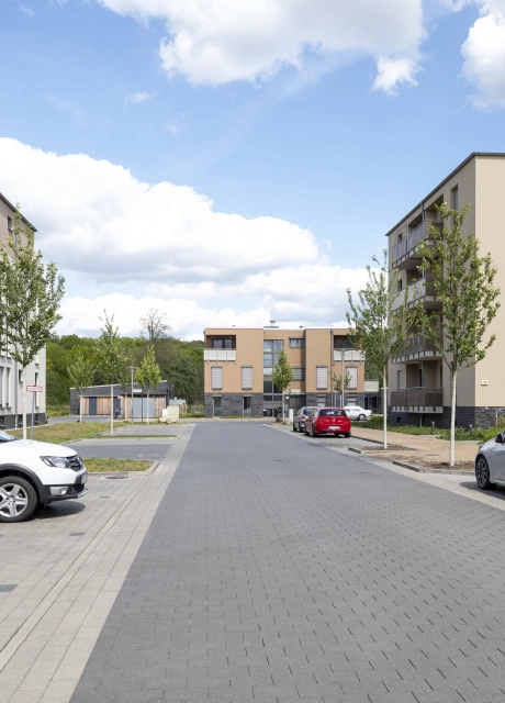 house driveway new housing estate traffic areas