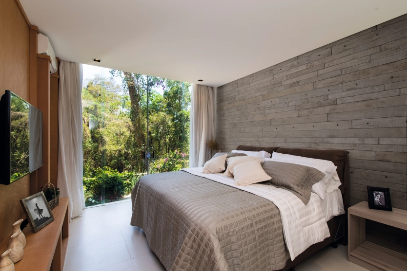 Bedroom with unusual wall cladding
