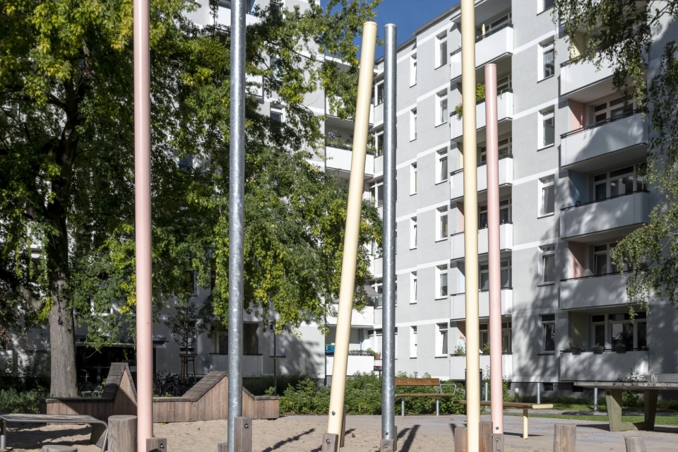 residential street planted 