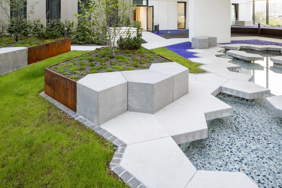 hotel house inner courtyard architecturally planted