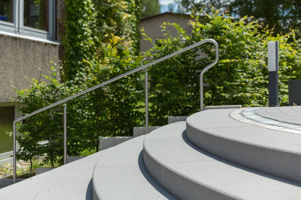 square planted stairs