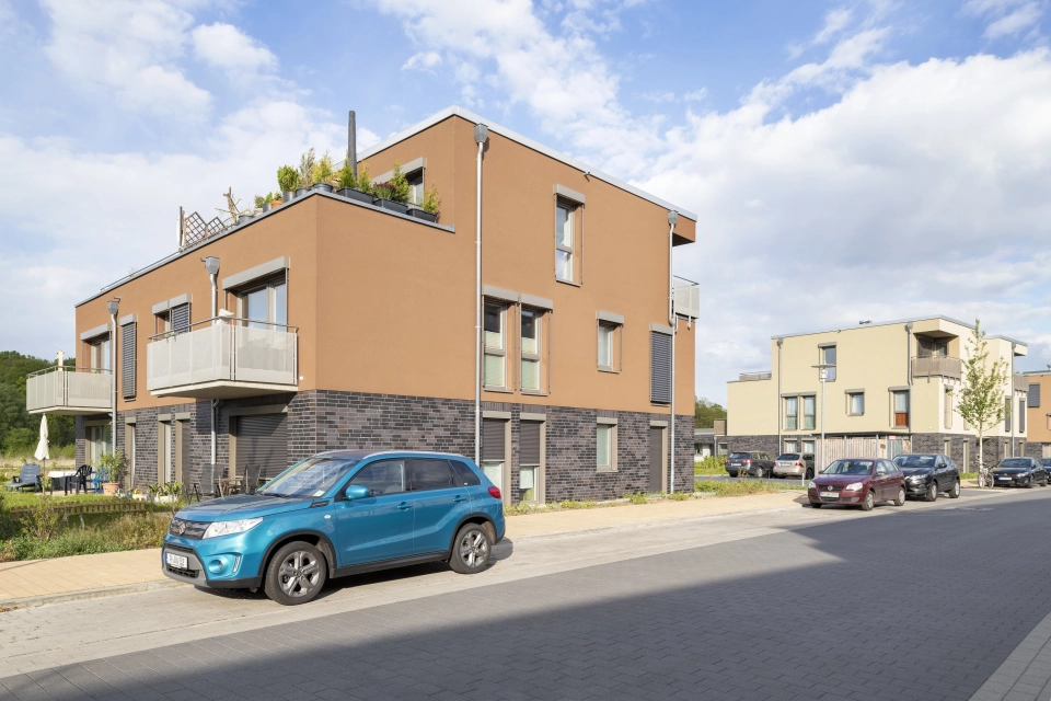 house driveway new housing estate traffic areas