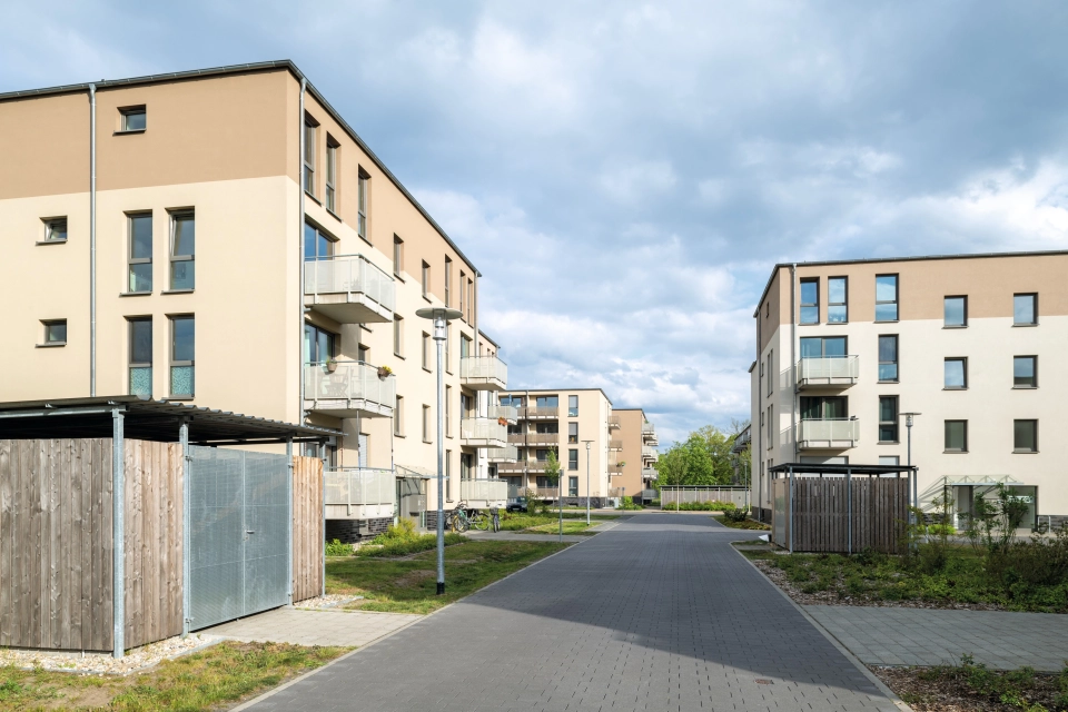 hauszufahrt neubausiedlung verkehrsflächen